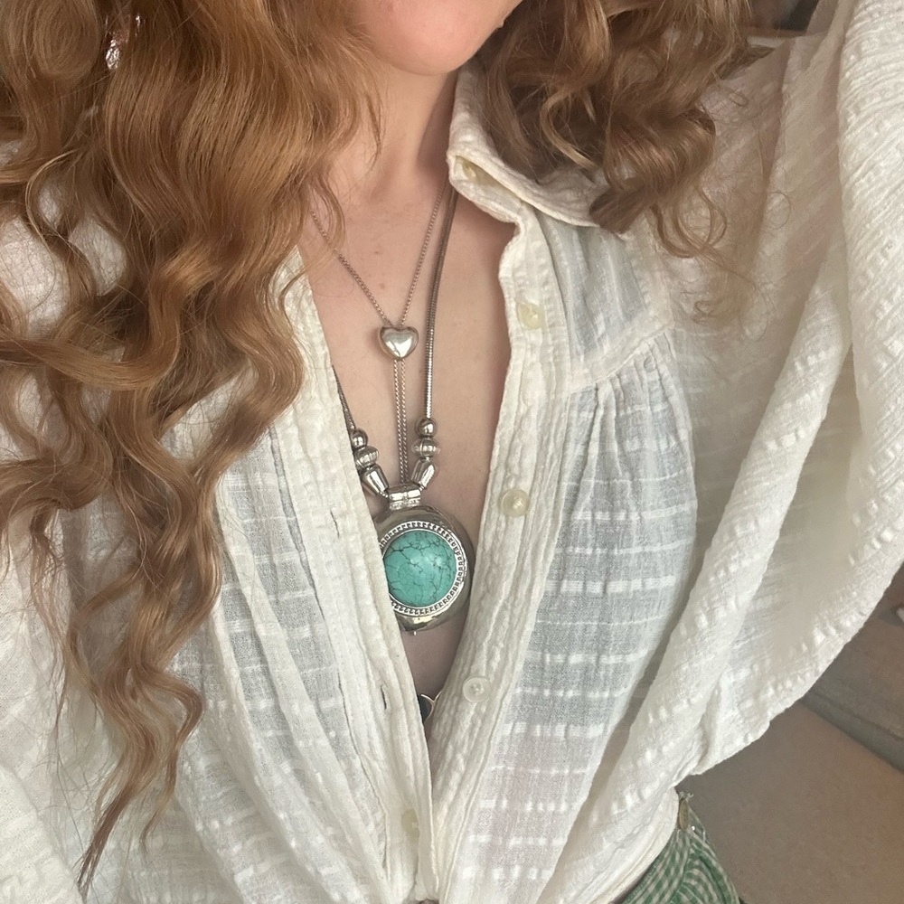 STUNNING Silver Pendant Necklace with Turquoise Stone - Women Jewelry